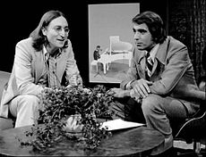 John Lennon lasta televido Morgaŭ intervjuas spektaklon 1975.JPG