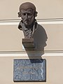 Joseph Haydn, memortabulo kun busto