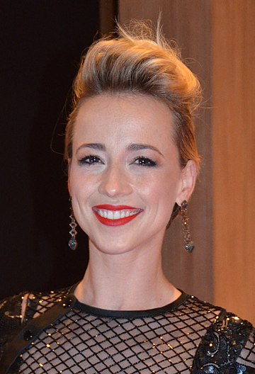 File:Karine Vanasse.jpg