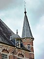 Oostvleugel noordhoek, dakkapel en hoektoren