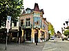 Café-restaurant met bovenwoning in Art Nouveau-stijl