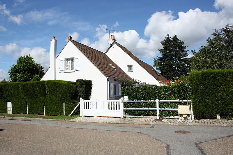 File:La Brosse à Saint-Lambert-des-Bois le 29 août 2011 - 005.jpg