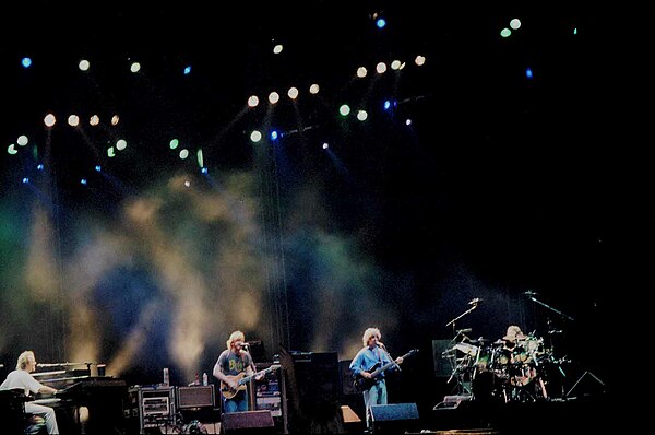 Phish performing at Lemonwheel in 1998