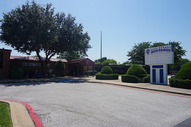 File:Lewisville August 2019 32 (Mill Street Elementary).jpg