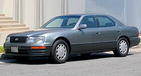 Lexus LS 400 UCF20 I Moonstone Pearl.jpg