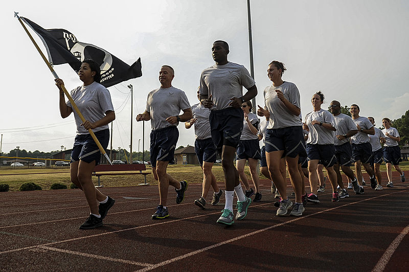 File:Little Rock airmen run for POW-MIA Recognition Day 130919-F-IY632-503.jpg