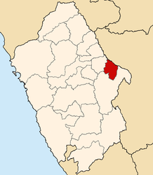 The district of Cajacay is located in the north-west of the Bolognesi province (marked in red)