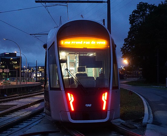 Трамвай люксембурга. Трамвай Luxembourg tram. Трамвай CAF Urbos 3. Люксембург общественный транспорт. Люксембург, CAF Urbos 3 # 109.