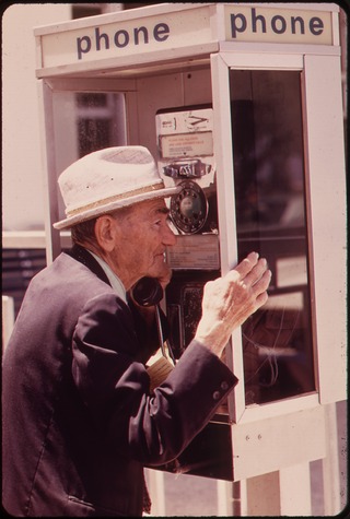 <span class="mw-page-title-main">Flip Schulke</span> American photojournalist