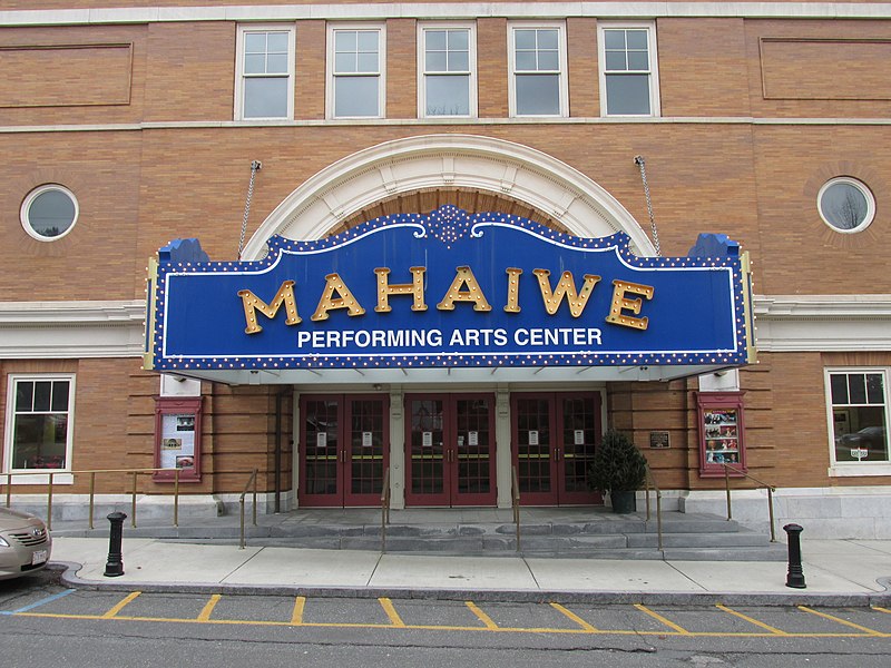 File:Mahaiwe Performing Arts Center, Great Barrington MA.jpg