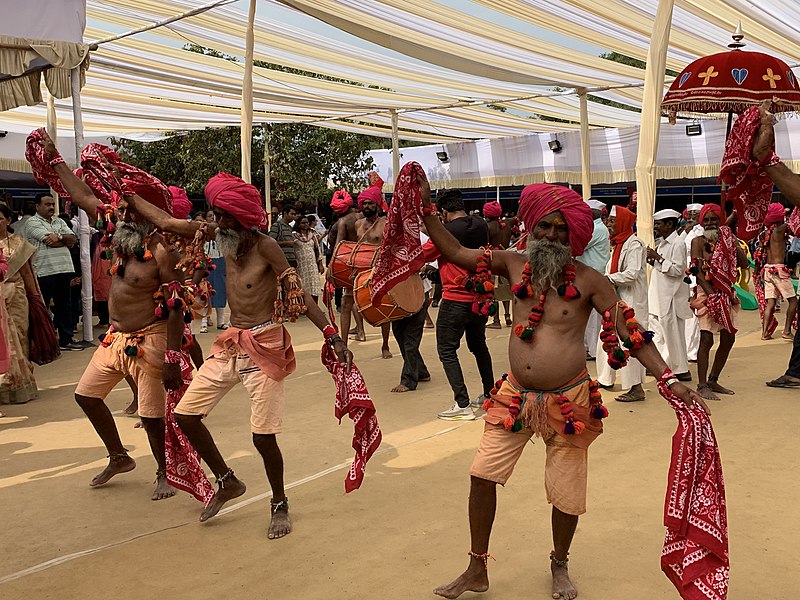 File:Maharashtra Tribal Dance 02.jpg