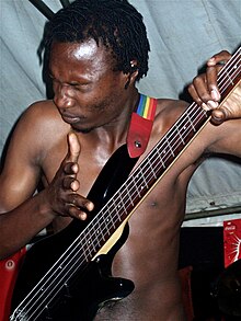Mashasha performing in Zimbabwe in 2006.JPG
