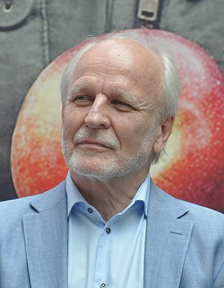 <span class="mw-page-title-main">Matti Pohjola</span> Finnish economist (born 1950)