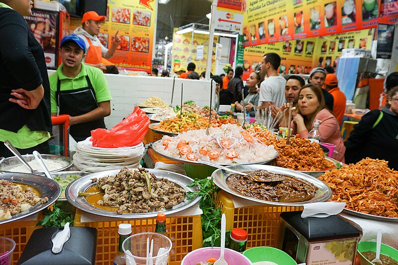 File:Mercado de Coyoacán (33833638271).jpg