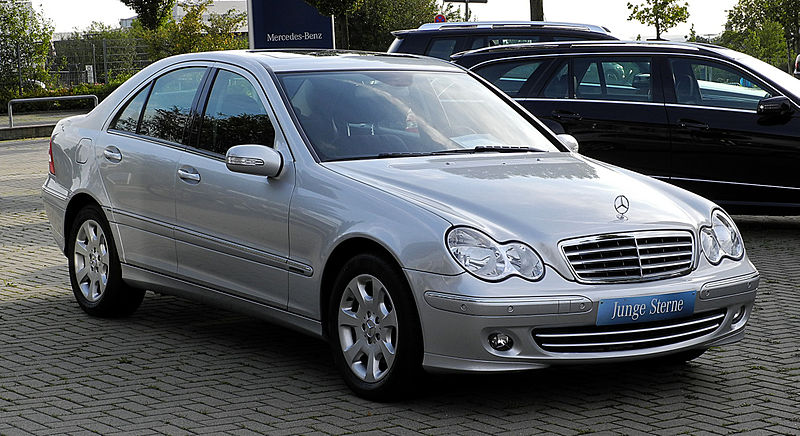 File:Mercedes-Benz W203 C 230 Iridium Silver (1).jpg - Wikimedia Commons
