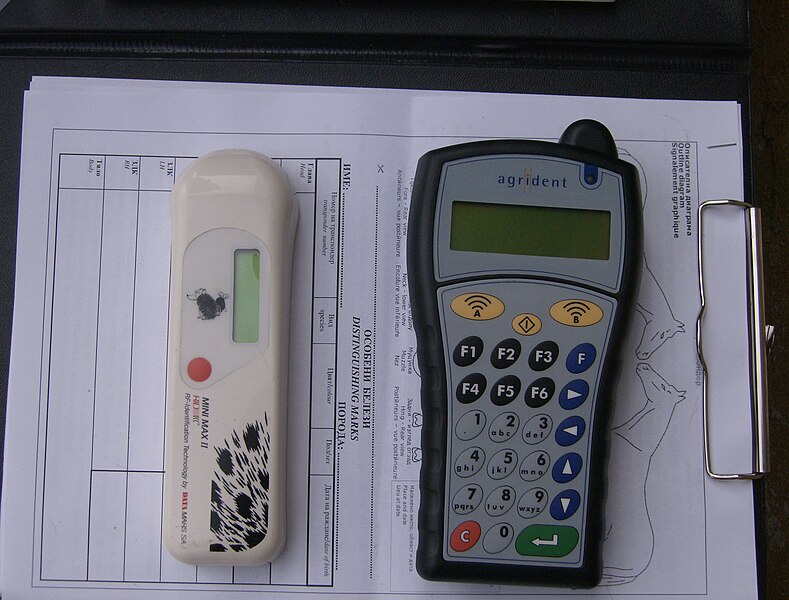 File:Microchip Scanner.jpg