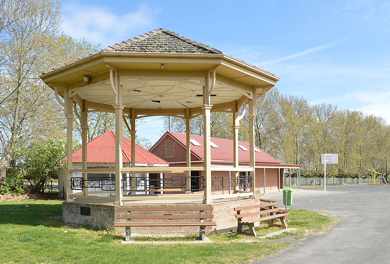 File:Millthorpe Redmond Oval Rotunda.JPG