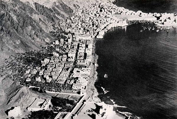 Aerial view of Mukalla, Eastern Protectorate, 1932