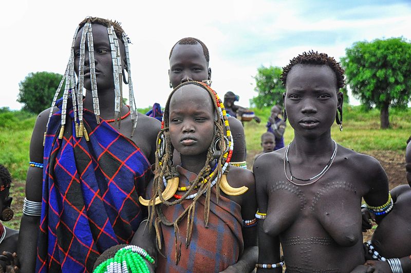 File:Mursi Tribe, Ethiopia (10148027043).jpg