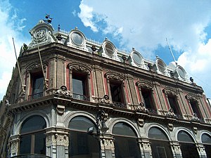 The La Esmeralda building Museoestanquillo1.jpg