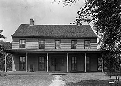 Nat Conklin Rumah, 280 Deer Park Avenue, Babel (Suffolk County, New York).jpg