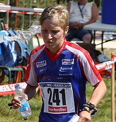 Natalya Vinogradova yo'nalish bo'yicha jahon chempionatida o'rta masofaga yugurish paytida, Savoie, Frantsiya - 20110819.jpg