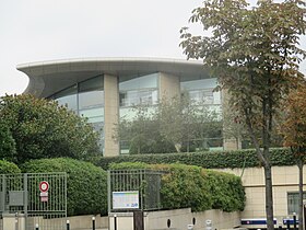 No 27 : piscine de Neuilly.