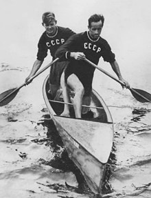 Nikolay Perevozchikov dan Valentin Orischenko 1952.jpg