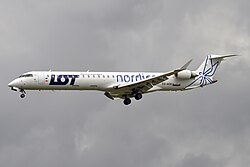 Bombardier CRJ701 drivs för Nordica (registreringsnummer ES-ACE)