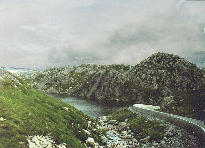 File:Norwegian landscape (3).jpg