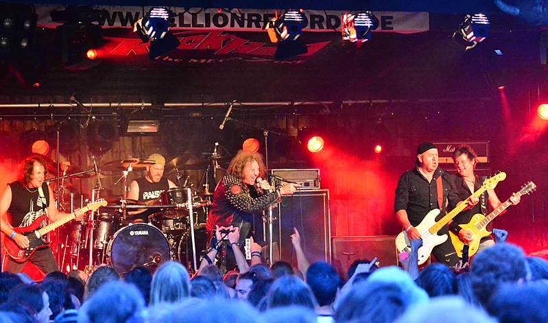 File:Oliver-Dawson Saxon – Headbangers Open Air 2014 02.jpg