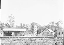 Oxenford Railway Station and Oxenford Railway Hotel Oxenford Railway Station and Oxenford Railway Hotel.jpg