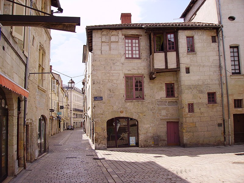 File:Périgueux rue Salomon.jpg