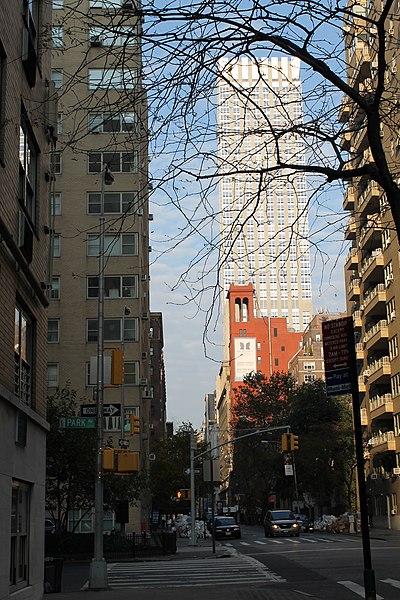 File:Park Avenue Area on a Sunday Morning - panoramio (1).jpg