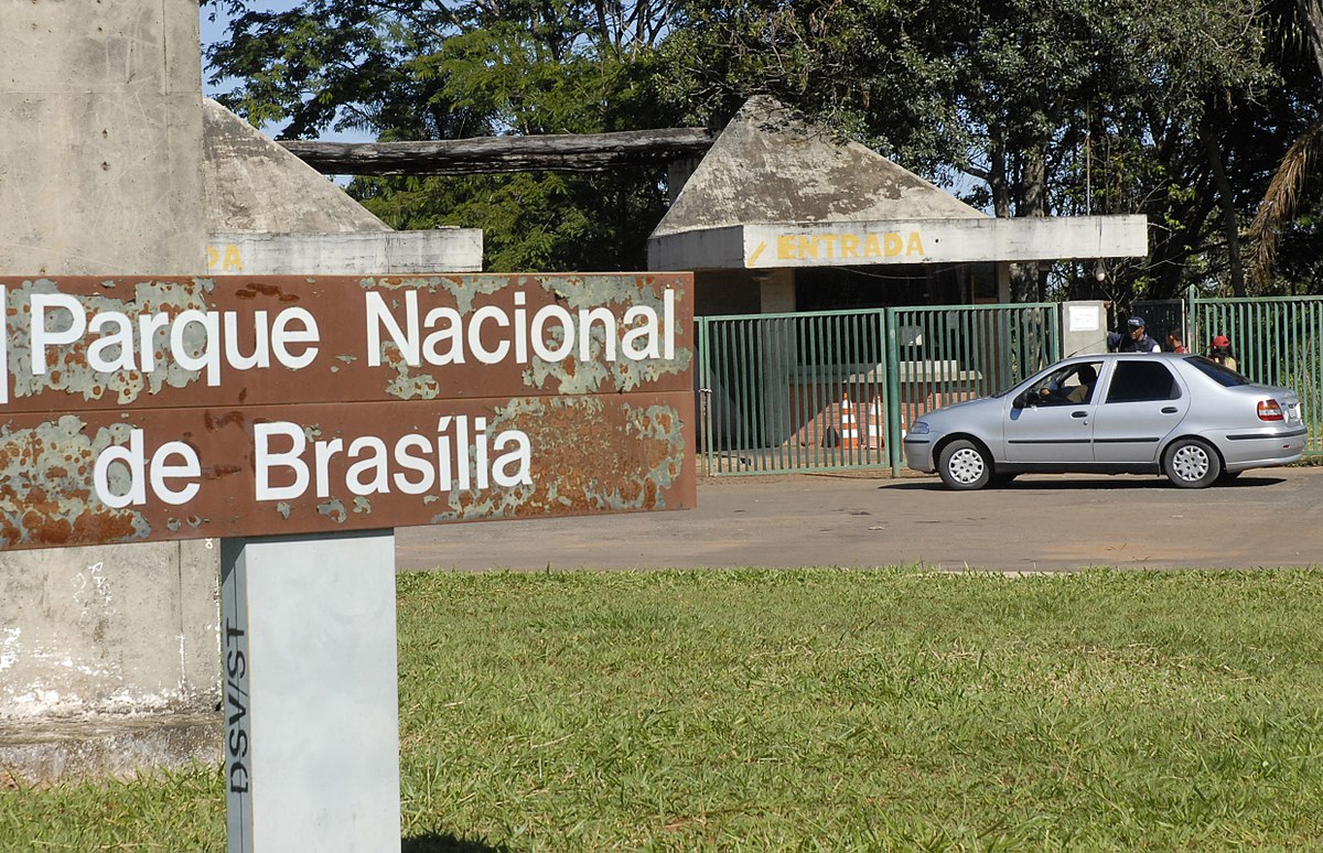 COMO É O PARQUE ÁGUA MINERAL, O PARQUE NACIONAL DE BRASÍLIA? DIVERSÃO COM  PISCINA, TRILHAS E MACACOS 