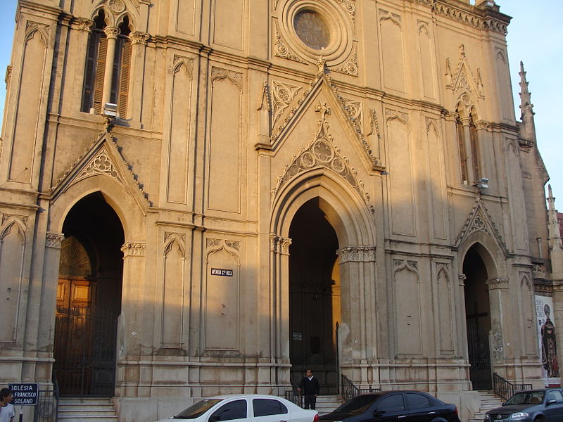 File:Parte baja Iglesia SF.JPG