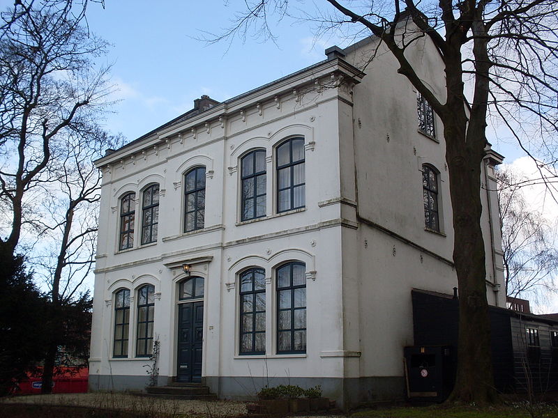 File:Pastorie Hoofdvaartkerk.JPG