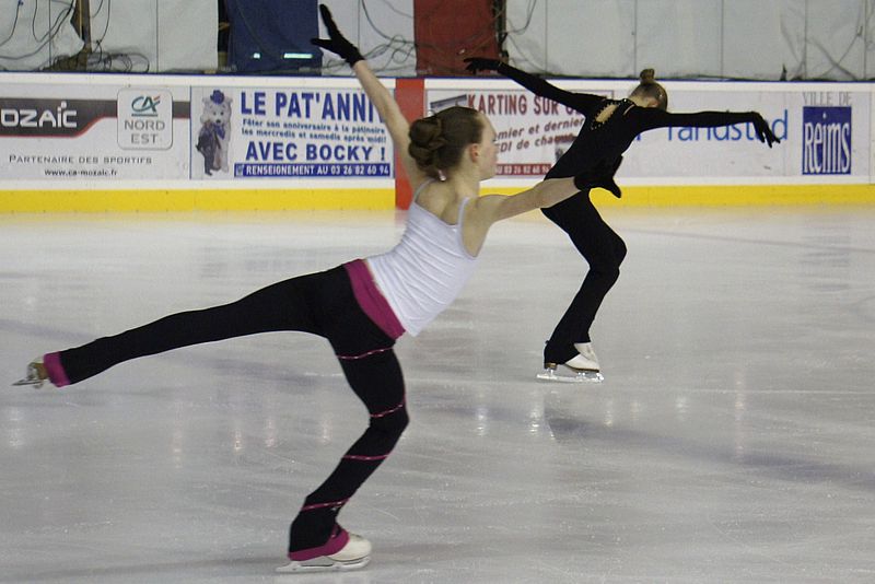 File:Patineuses 2870.JPG