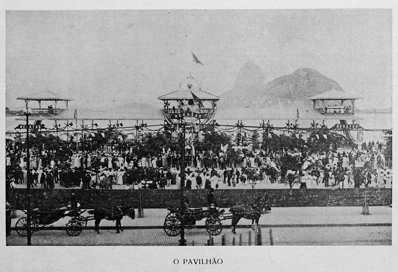 File:Pavilhão de regatas na Avenida Beira Mar.jpg