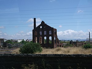 Сгради от бившите мини в Пеняроя