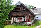 Čeština: Památkově chráněný dům čp. 41 v Bělé u Pecky, části Pecky English: Protected house No 41 in Bělá u Pecky, part of Pecka, Czech Republic.