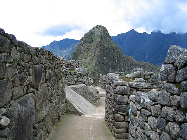 File:Peru_Machu_Picchu_1.jpg