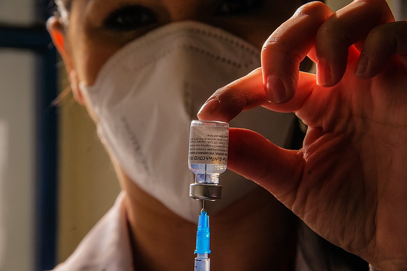 Sucharit Bhakdi, Karina Reiss und Michael Palmer: Warum RNA-Impfstoffe betrügerisch und äußerst gefährlich sind
