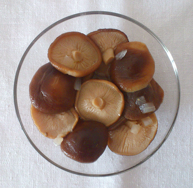 File:Pickled mushrooms 3.JPG