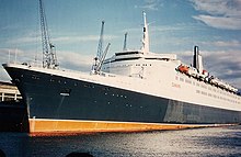 Womack lived on the QE2 (pictured here in 1976). Qe2.750pix.jpg