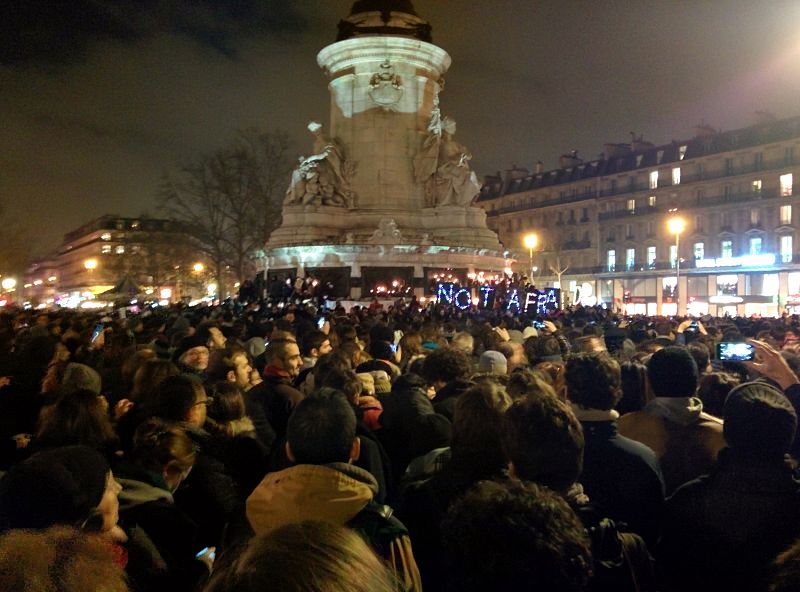 File:Rassemblement 07 janvier 2015 Charlie Hebdo (4).jpg