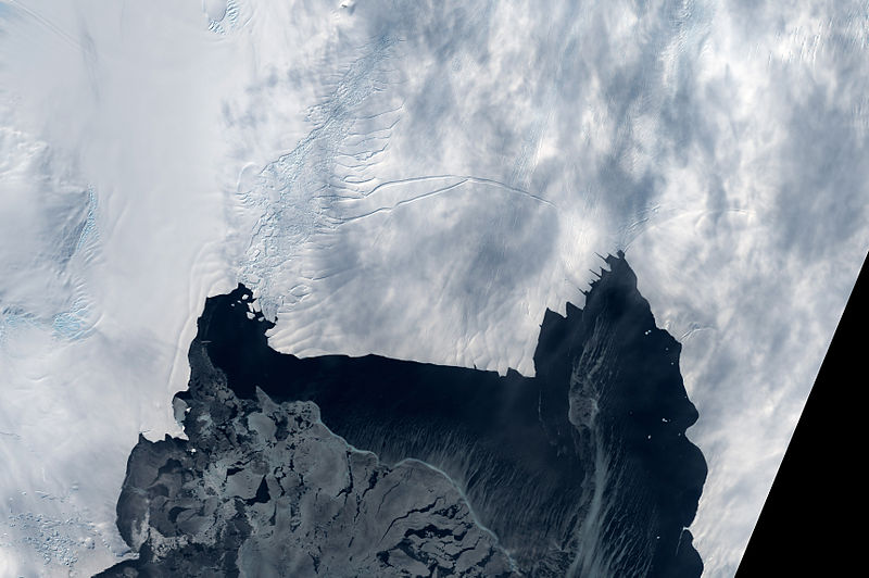 File:Rift in the Pine Island Glacier from Landsat 7 (8200058309).jpg