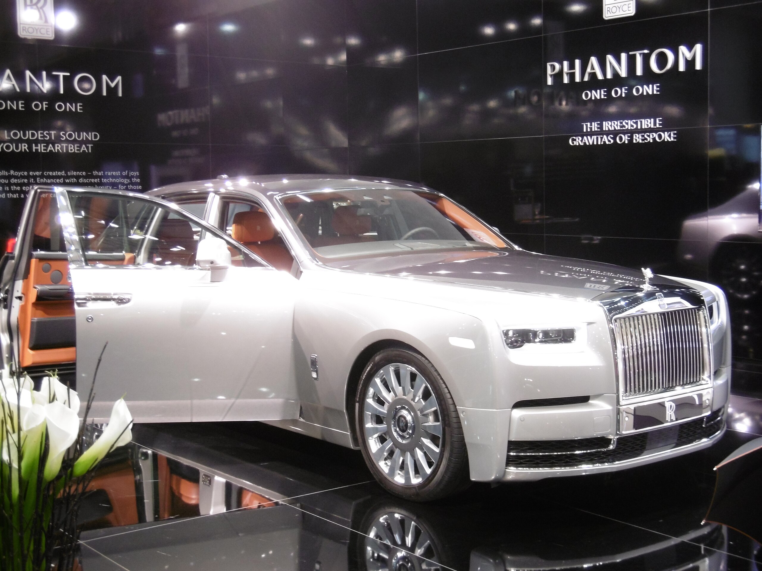 Rolls-Royce Phantom VIII - Wikipedia