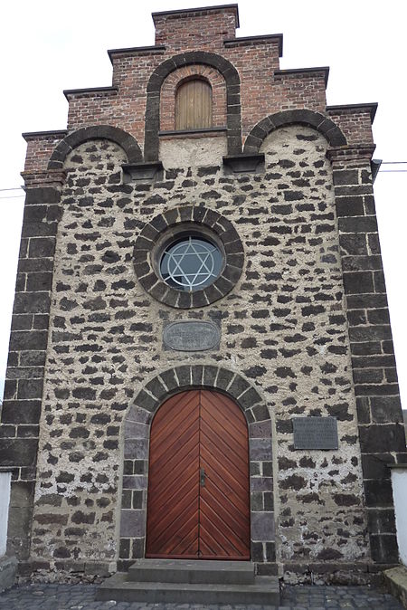 Saffig Synagoge Hauptfassade842