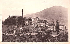 Saint-Just-d'Avray - vue du calvaire et crêt de Néry